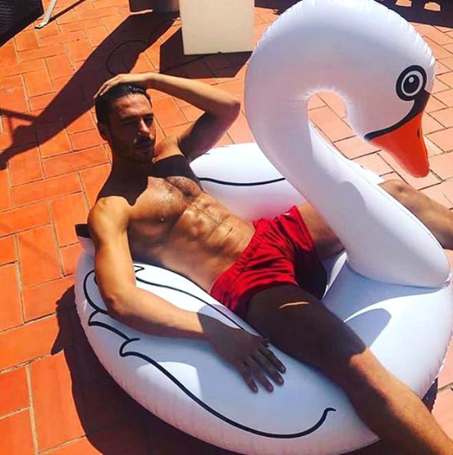 Yunanistan'ın Zengin Çocukları Instagram'ı Salladı!