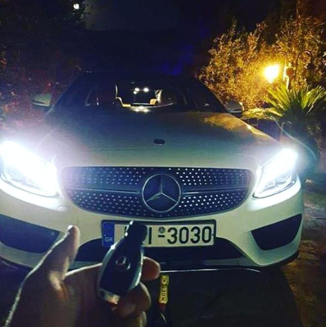 Yunanistan'ın Zengin Çocukları Instagram'ı Salladı!
