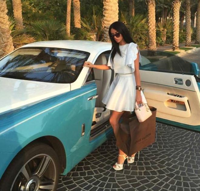 Dubai'nin Zengin Çocukları Aykırı Paylaşımlarıyla Instagram'ı Sallıyor