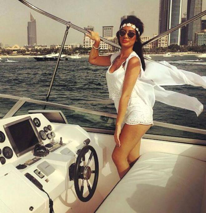 Dubai'nin Zengin Çocukları Aykırı Paylaşımlarıyla Instagram'ı Sallıyor
