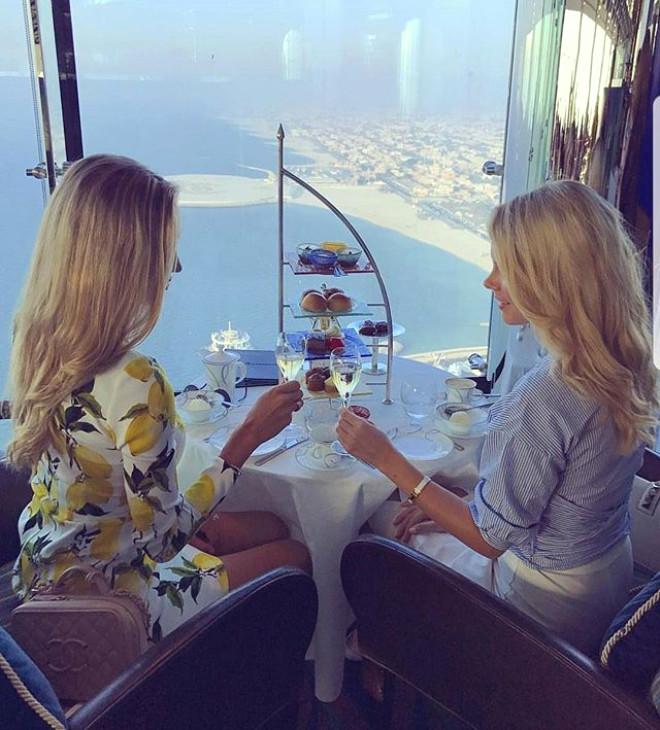Dubai'nin Zengin Çocukları Aykırı Paylaşımlarıyla Instagram'ı Sallıyor