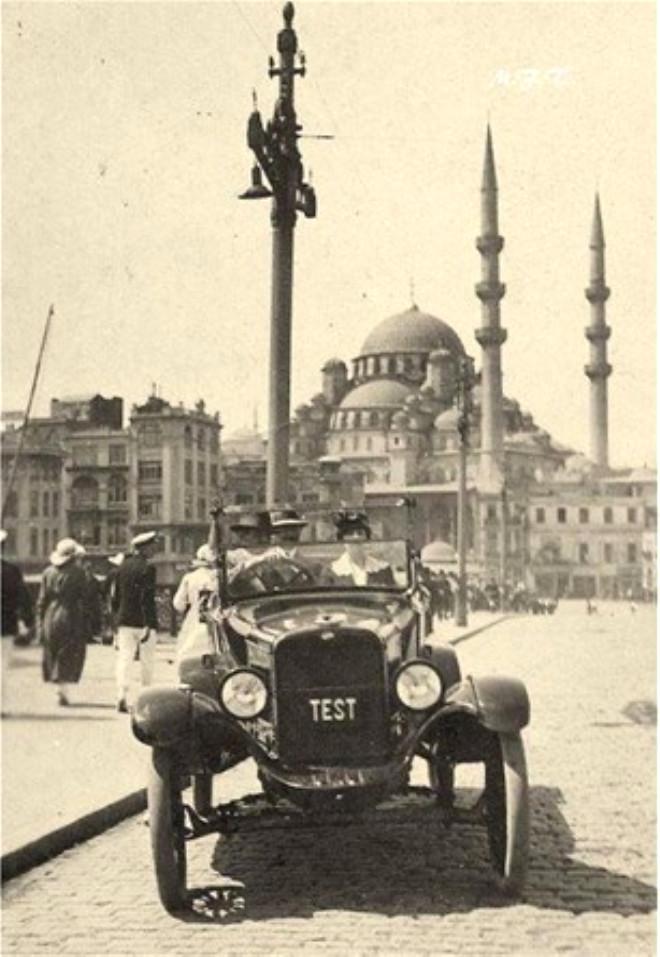 Eski İstanbul'dan Daha Önce Hiç Görmediğiniz Nostaljik Kareler
