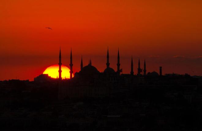 Peygamber Efendimiz Hz. Muhammed'in Gelecekten Verdiği Haberler