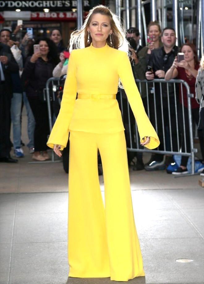 Adriana Lima'nın Başlattığı Sarı Elbise Akımına Ünlüler Dünyası Kayıtsız Kalmadı