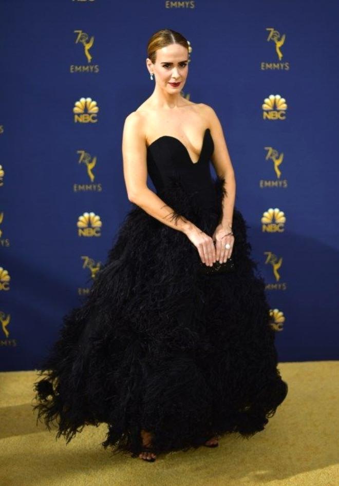 70. Emmy Ödülleri Kırmızı Halıda Kim Ne Giydi?