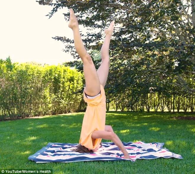 Kim İnanır Dört Çocuk Annesi Olduğuna! Fit Vücuduyla Hemcinslerini Kıskandırıyor