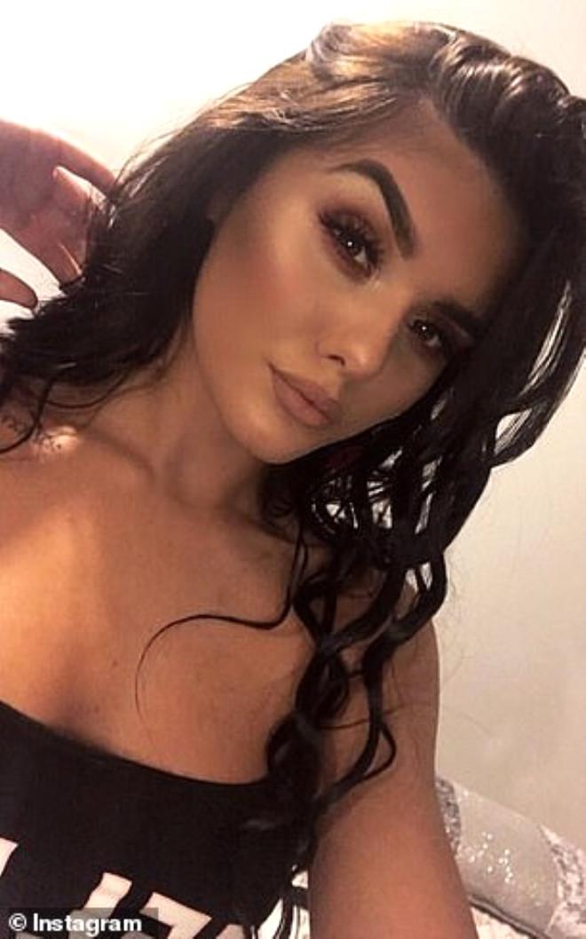 Kardashian'lara Benzetilen Top Model Aniden Öldü!