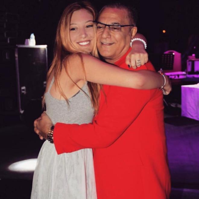Mehmet Ali Erbil'in kızı Yasmin Paylaştığı Fotoğrafla Kafaları Karıştırdı