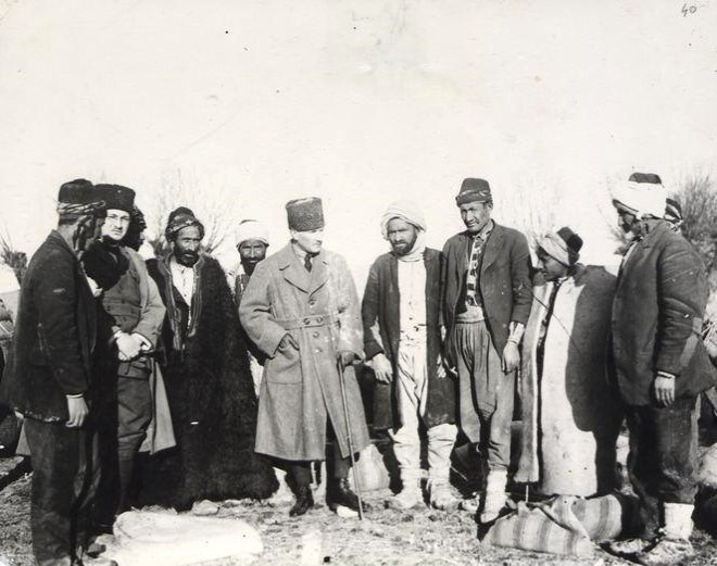 Atatürk'ün Bu Fotoğrafını Daha Önce Hiç Görmediniz!