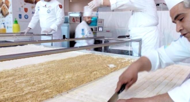 BİR TOST DÜŞÜNÜN Kİ FİYATI BİN 140 TL