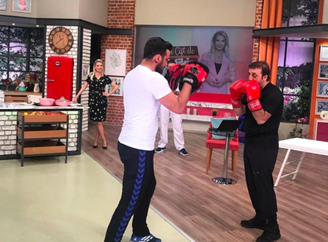 Her Şeyin Ustasıyım Diyen MasterChef Mehmet'in Maddi Durumu Şoke Etti!