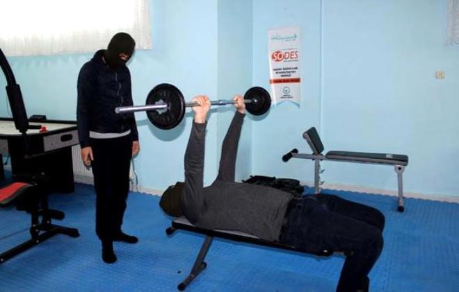 Uğruna Mezarlıkta Yattı, Cezaevine Bile Girdi! Şimdi Herkese Sesleniyor: Allah Rızası İçin Bırakın
