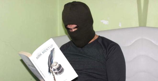 Uğruna Mezarlıkta Yattı, Cezaevine Bile Girdi! Şimdi Herkese Sesleniyor: Allah Rızası İçin Bırakın