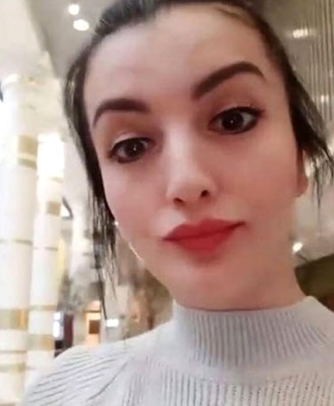 Kim İnanır Aleyna Tilki'nin Annesi Olduğuna! Instagram'ına Bakan Şaşıp Kalıyor
