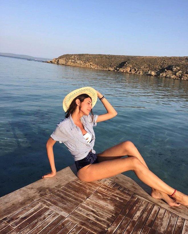 EDHO'nun Meltem'i, Instagram Pozlarıyla Nefes Kesiyor!