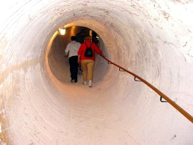 forumagel.com Yüz yıldır bu deliklerin içinde yaşıyorlar! Sebebini duyan şaşıp kalıyor forumagel.com Yüz yıldır bu deliklerin içinde yaşıyorlar! Sebebini duyan şaşıp kalıyor