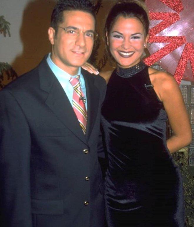 Demet Akalın'ın Doğum Günü Kutlaması Faciaya Dönüştü! İşte Ünlülerin En İlgi Çekici Nostaljik Fotoğrafları