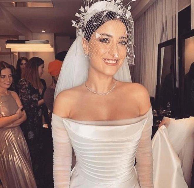 Hazal Kaya ve Ali Atay'ın Düğünü Ünlü Akınına Uğradı