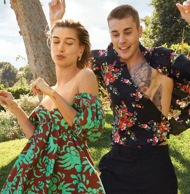 Justin Bieber Ve Hailey Baldvin'in Cesur Pozları Olay Oldu!