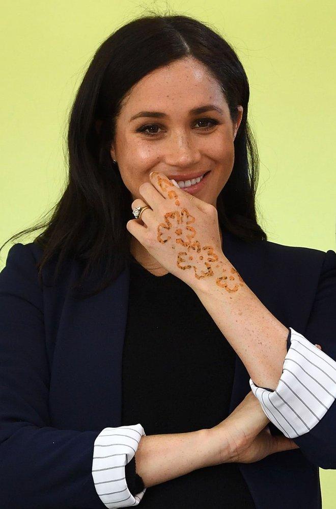 Asi Gelin Meghan Markle, Ellerine Kına Yaktı!