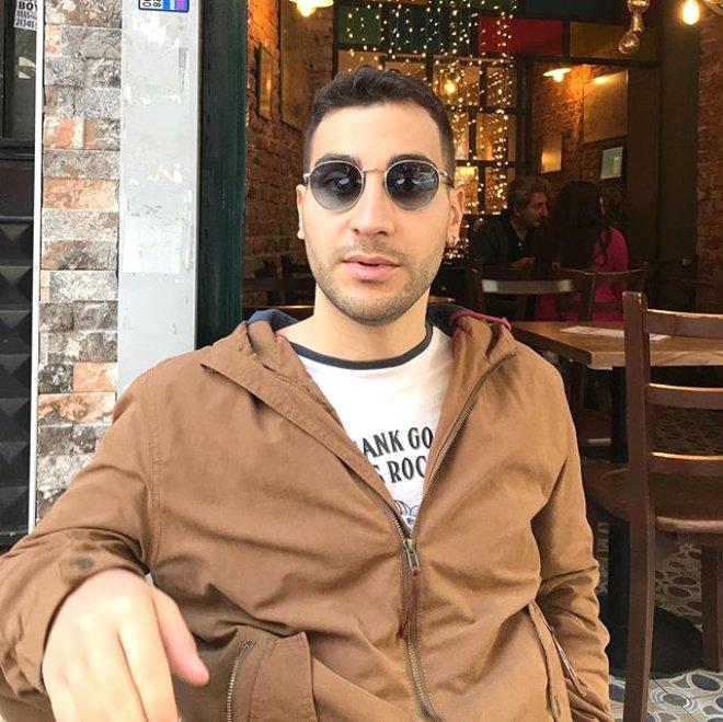 Ata Demirer'in Bir de Kardeşini Görün! İkizi Gibi