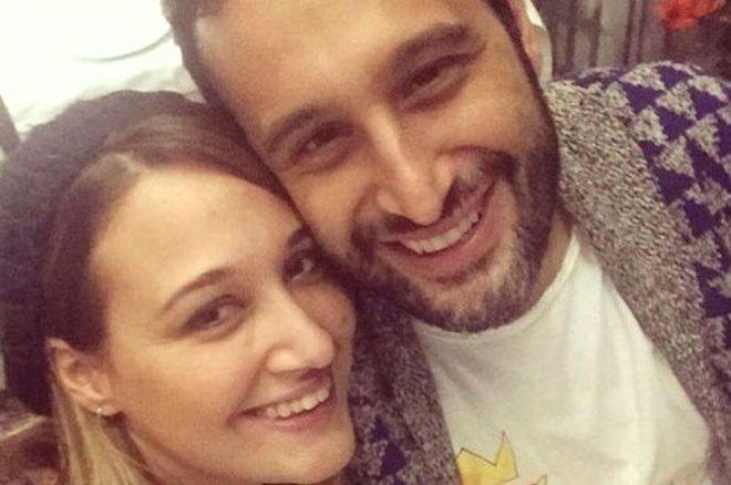 Ata Demirer'in Bir de Kardeşini Görün! İkizi Gibi