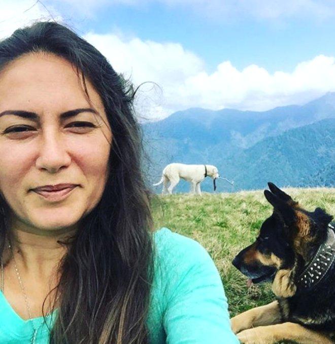 Kötü Rollerin Ateşli Güzeli Özgül Kavruk, Bakın Şimdi Ne Yapıyor!