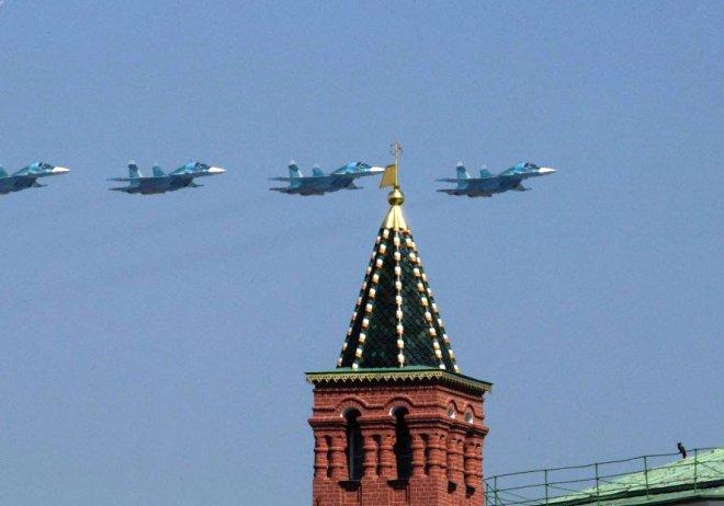Rus Ordusu, Kızıl Meydanda Şov Yaptı!