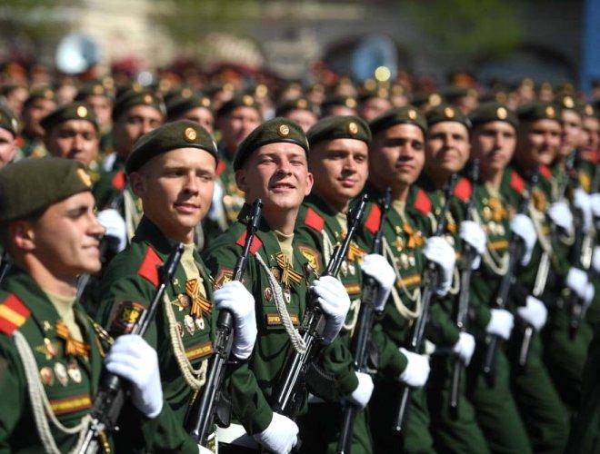 Rus Ordusu, Kızıl Meydanda Şov Yaptı!