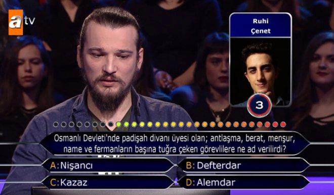 Ünlü YouTuber, Kim Milyoner Olmak İster Yarışmacısının Başını Yaktı
