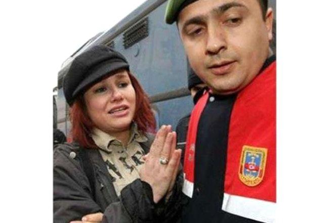 Hakime Hakaret ve Gazeteciye Saldırıdan 2 Kez Hapse Girdi! İşte Yolu Cezaevinden Geçen Ünlüler