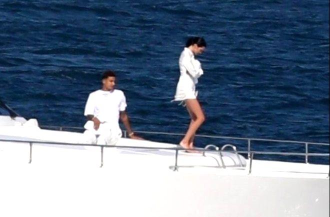 Kendall Jenner yeni sevgilisini de NBA'den buldu!