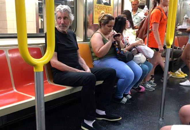 Multimilyoner rock yÄ±ldÄ±zÄ±nÄ± metroda gÃ¶ren ÅaÅtÄ± kaldÄ±! Halktan biri gibi yaÅÄ±yor