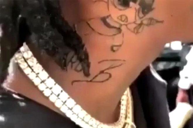Ünlü rap yıldızı Cardi B, kalçasını açıp gösterdi! Hayranları şoke oldu