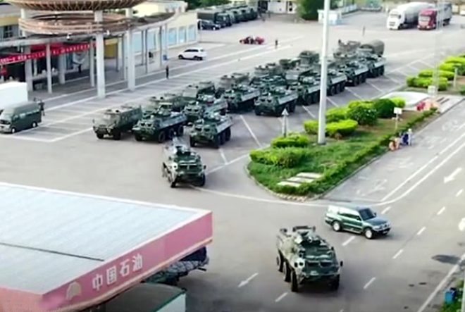 Çin ordusu harekete geçti! Hong Kong sınırına askeri sevkiyat yapıyor