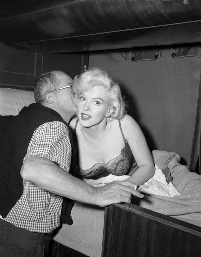 Güzelliğiyle bir döneme damga vuran Marilyn Monroe'nun cesediyle ilgili şoke eden gerçek, yıllar sonra ortaya çıktı!