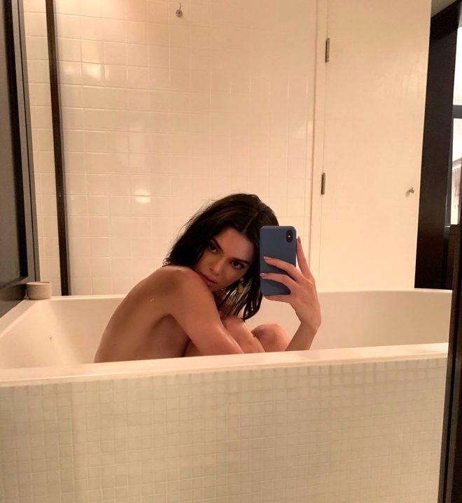 Cesur model Kendall Jenner, çırılçıplak pozuyla Instagram'ı salladı!