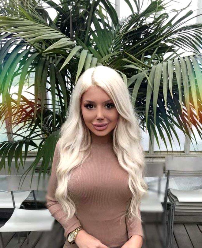 Her şey Barbie'ye benzemek için! Estetik operasyonlara yılda 104 bin TL harcıyor