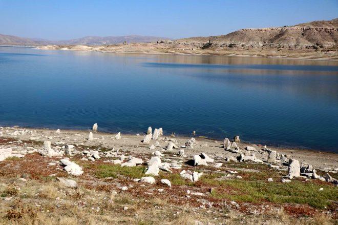 kayseri de korkutan goruntu baraj sulari cekilince ortaya cikti