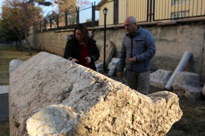 Yol Çalışmasında 2 Bin Yıllık Lahit Bulundu - Sungurlu Haberleri Çorum'da ürküten keşif! Yol çalışmasında 2 bin yıllık insan iskeleti bulundu