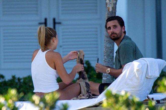 Dünyaca ünlü model Sofia Richie, cinsel ilişki bağımlısı sevgilisiyle tatil yaptı!