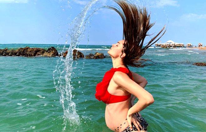 Aslan'ın yengesinden doğum sonrası bikinili poz! Fiziğiyle hayran bıraktı