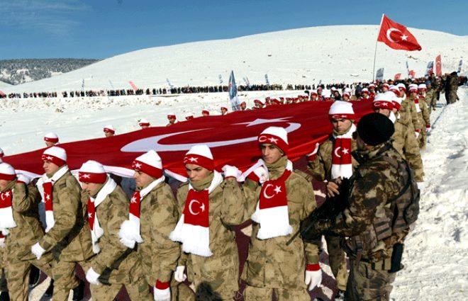 Bu görüntü dünyanın başka yerinde yok! 90 bin şehit için beyazı kırmızıya boyadılar