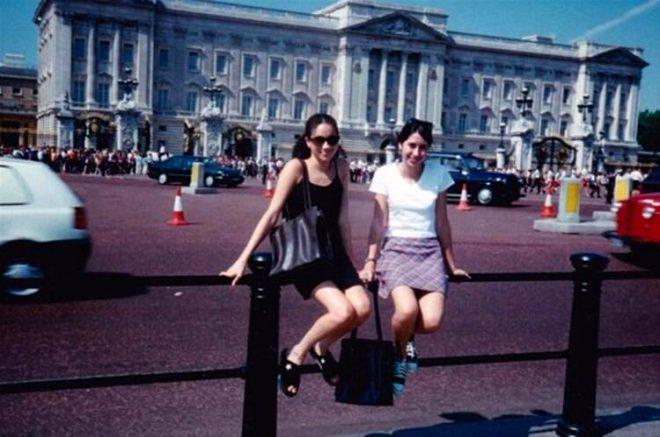 Çocukken turist pozu verdiği saraya gelin oldu! İşte asi Meghan Markle'ın hiç görmediğiniz gençlik fotoğrafları