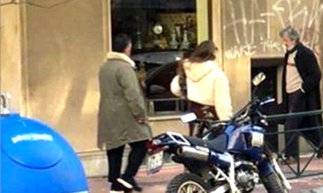 Serenay Sarıkaya ile aşk yaşamaya başlayan Cem Yılmaz giydiği taytla olay oldu