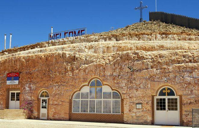 Maden tünellerinin birbirine bağlanıp bin 500 evin inşa edildiği kasaba: Coober Pedy