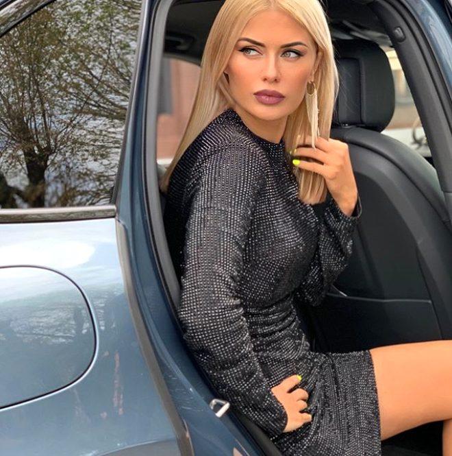 Rus modelden skandal koronavirüs paylaşımı: Dünyanın yarısı ölsün