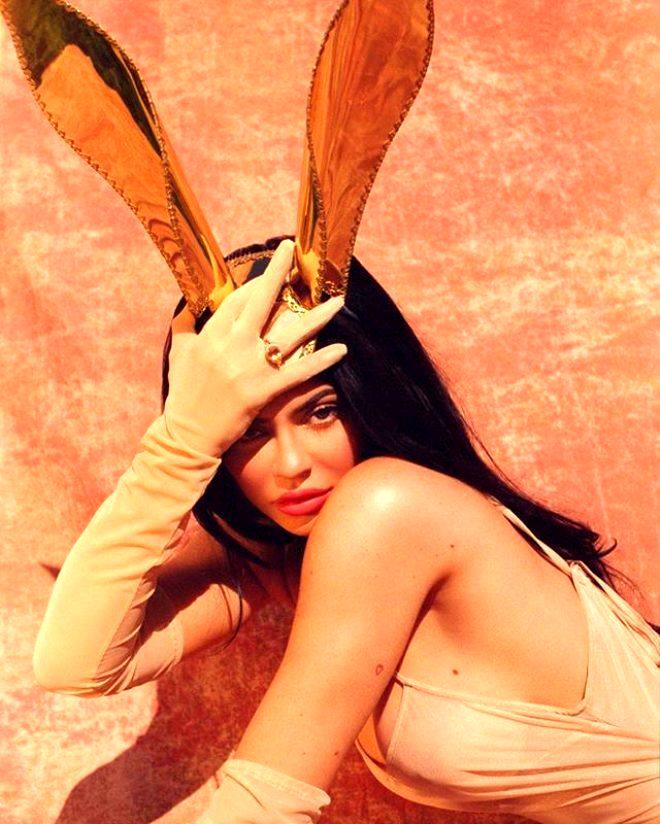 Genç milyarder Kylie Jenner, 36 milyon dolara aldığı malikanesinden ilk pozunu paylaştı
