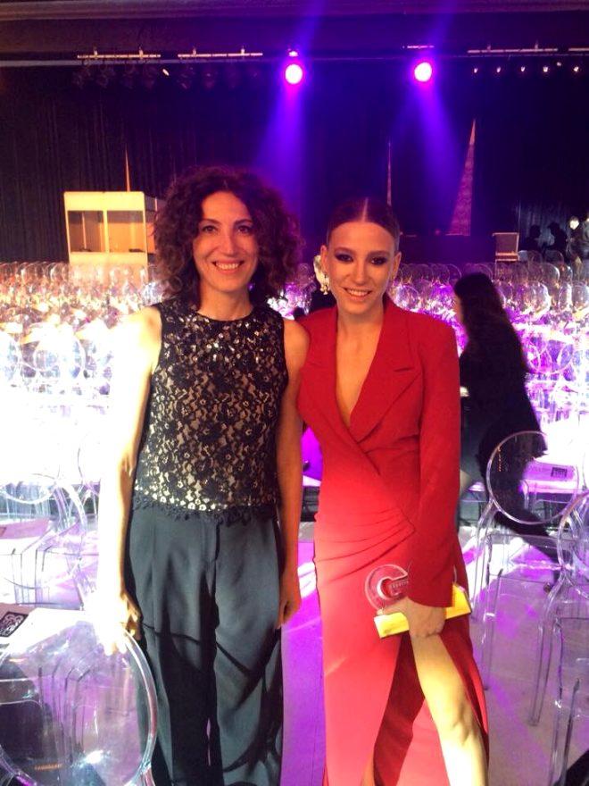 Serenay Sarıkaya ve Ümran Seyhan