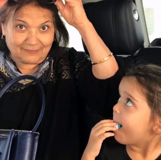 Demet Akalın ve Şenay Akalın